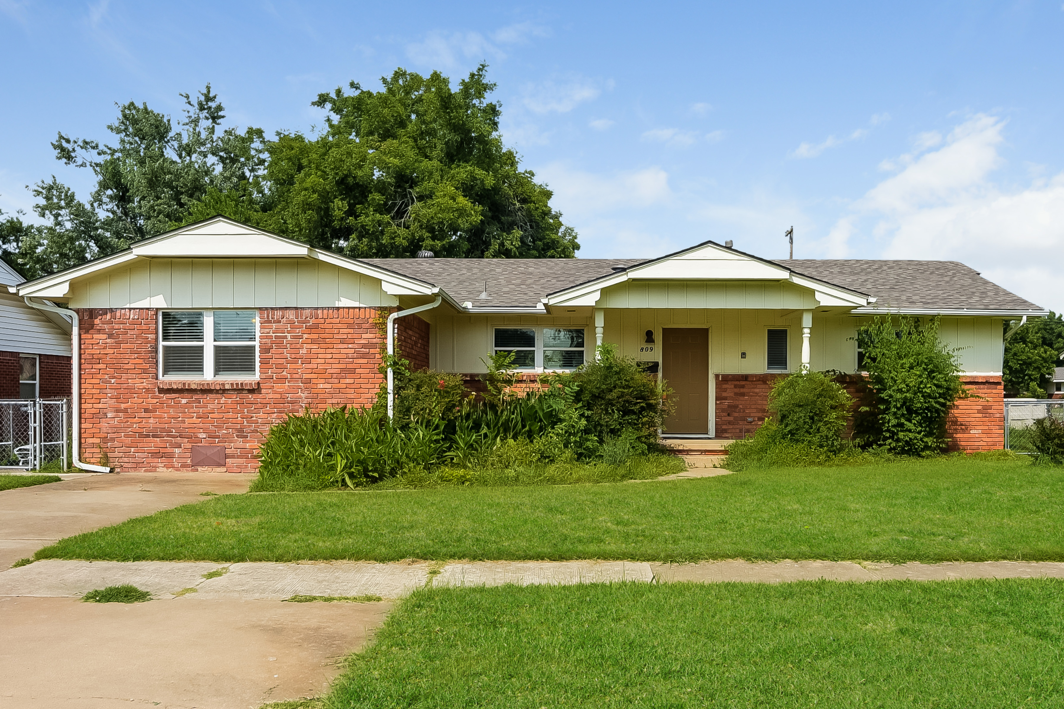 809 WOODS AVE NORMAN, OK 73069